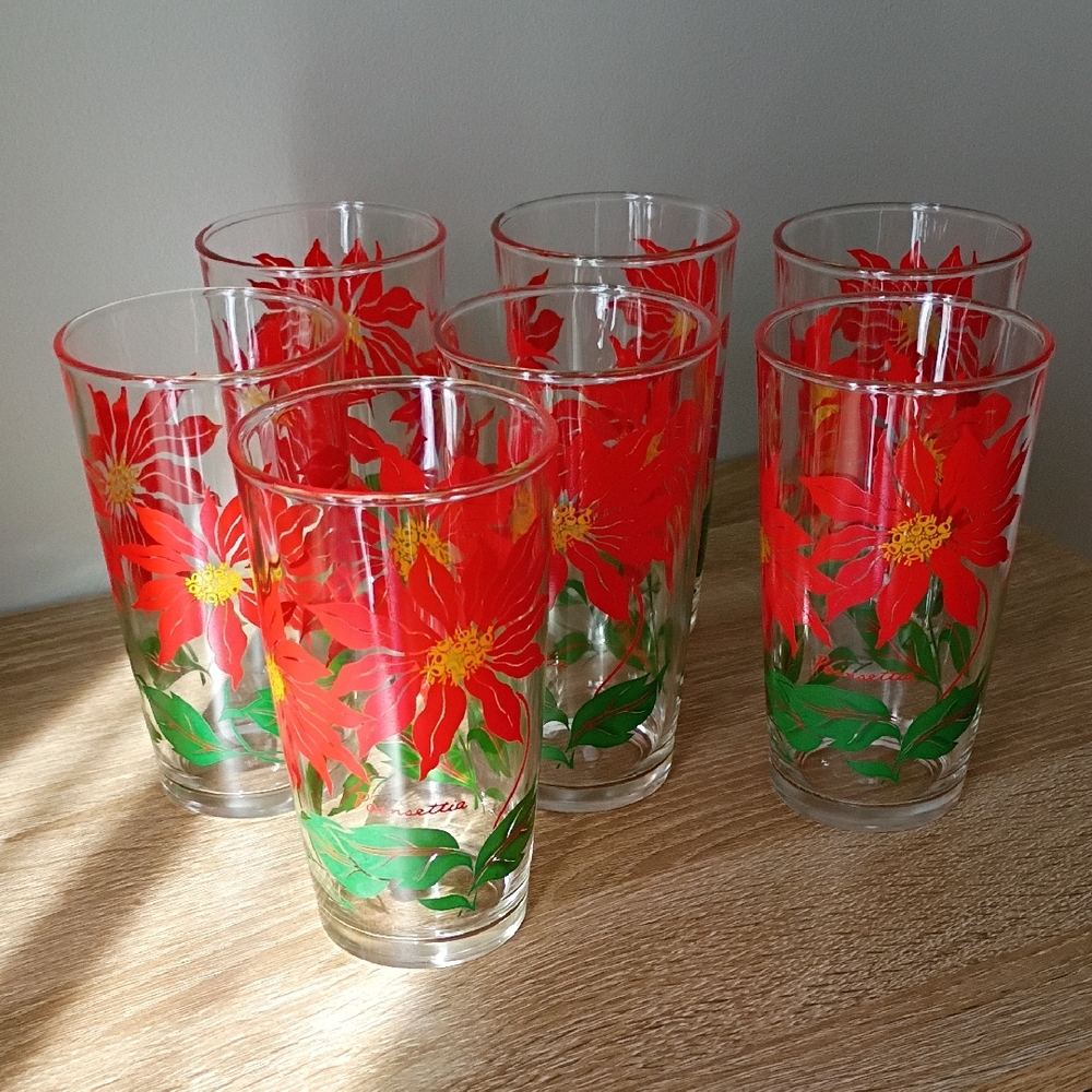 Vintage Hazel Atlas Poinsettia Glasses Set Of 7